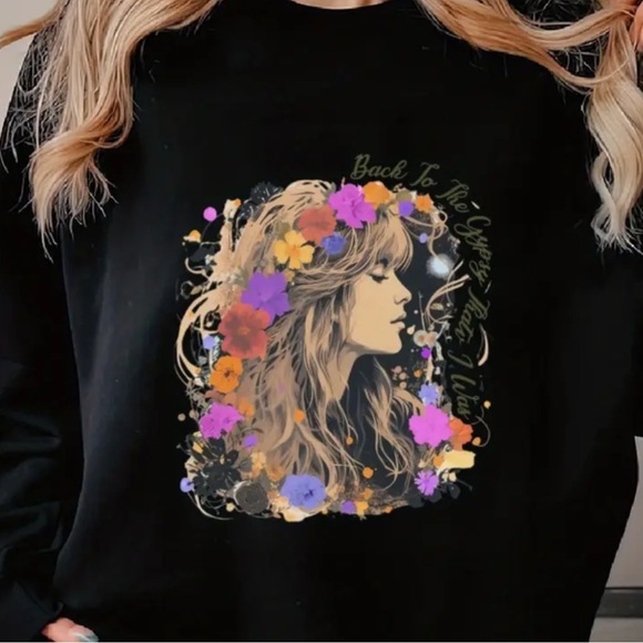 Tops - 🩷Stevie Nicks Flower 🌸 Sweatshirt